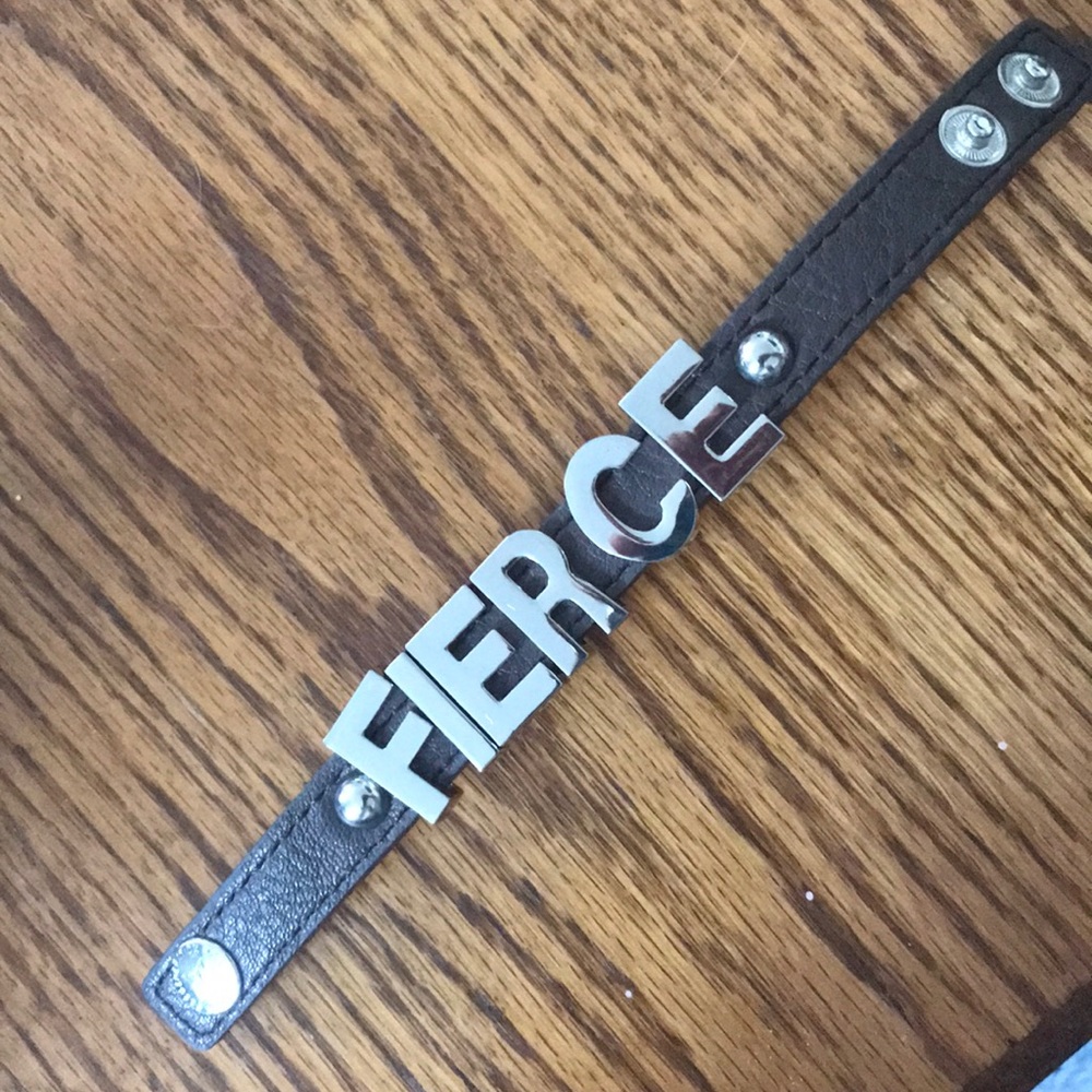 BCBG Fierce leather braclet